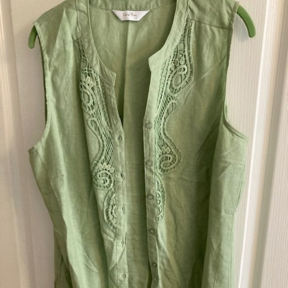 vest - Picture 1 of 5